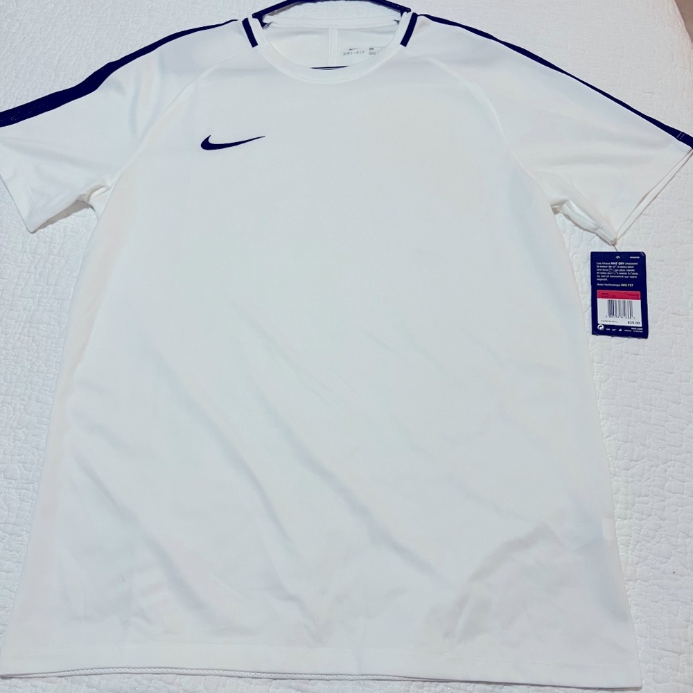 Nike Dry Fit large